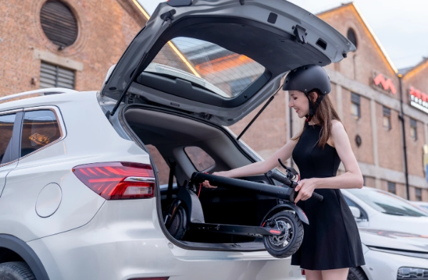 Guiden för att välja en hopfällbar 2-hjulig elektrisk skoter för vuxna Guiden för att välja en hopfällbar 2-hjulig elektrisk skoter för vuxna