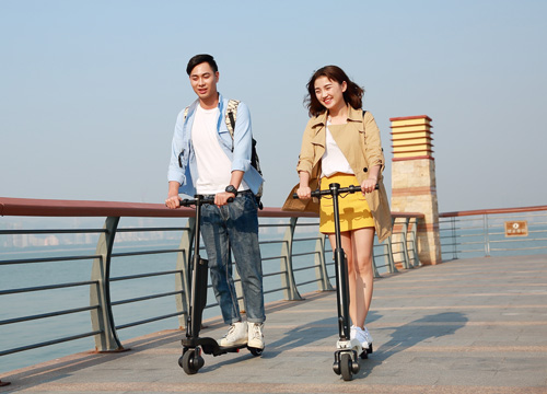 TIPS FÖR ATT ÅKA E-SKOOTTER I NY STAD TIPS FÖR ATT ÅKA E-SKOOTTER I NY STAD